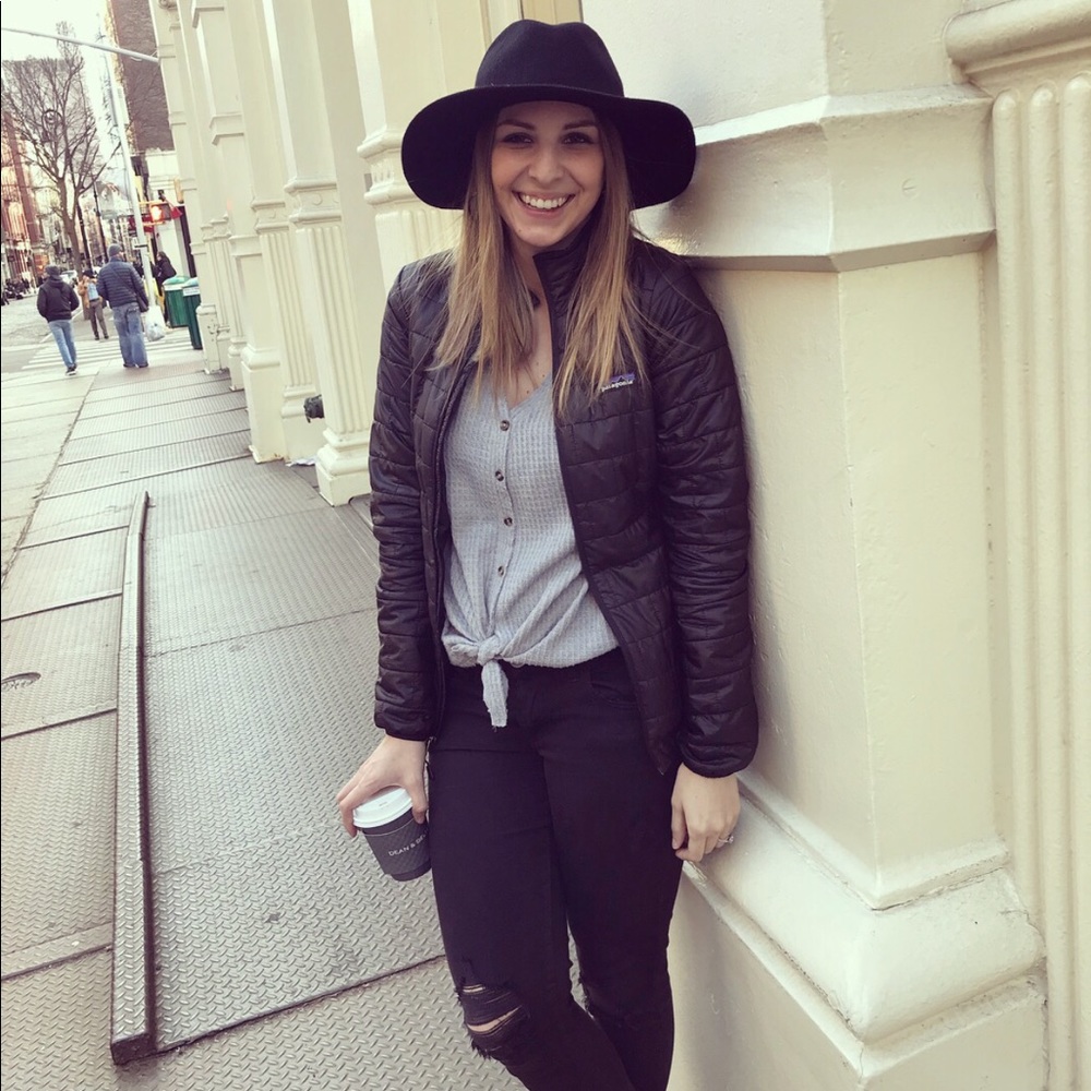 Meet your Posher, Victoria